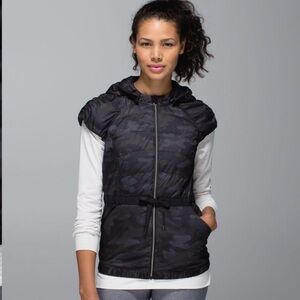 Lululemon Dark Green Spring Fling Camouflage Hooded Vest - 8